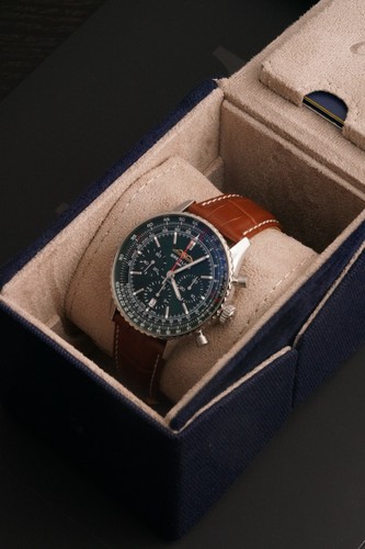 Breitling navitimer b01 etihad - breitling,
